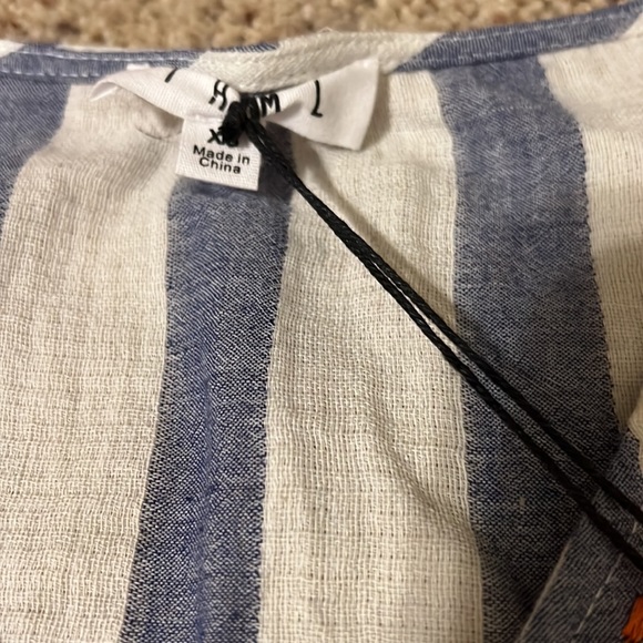 THML top XS nwt - Picture 2 of 3